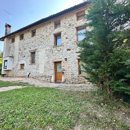 Bed & Breakfast La Finestra Sul Grappa 3*