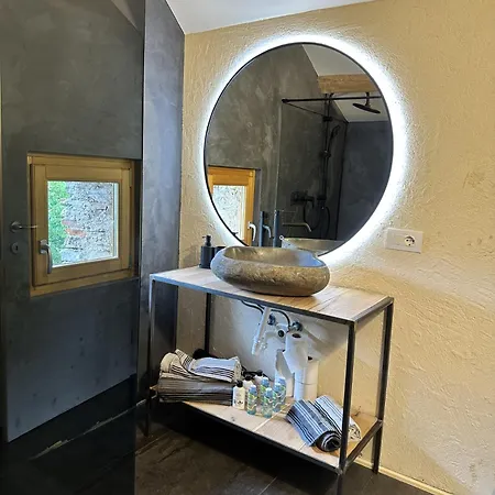 La Finestra Sul Grappa Bed and Breakfast 3*