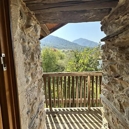 La Finestra Sul Grappa Bed & Breakfast Seren del Grappa