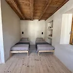 Bed and Breakfast La Finestra Sul Grappa 3*