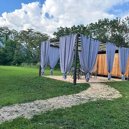 La Finestra Sul Grappa فندق مبيت وإفطار 3*